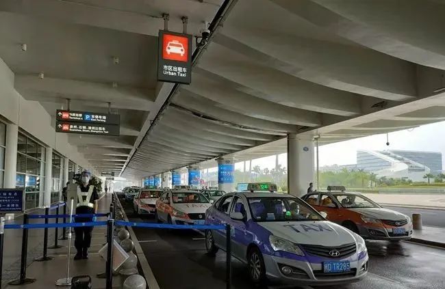 Ptaxi網(wǎng)約車系統(tǒng)開發(fā)獲悉廈門17家網(wǎng)約車平臺企業(yè)簽訂自律公約_網(wǎng)約車系統(tǒng)開發(fā)_網(wǎng)約車平臺